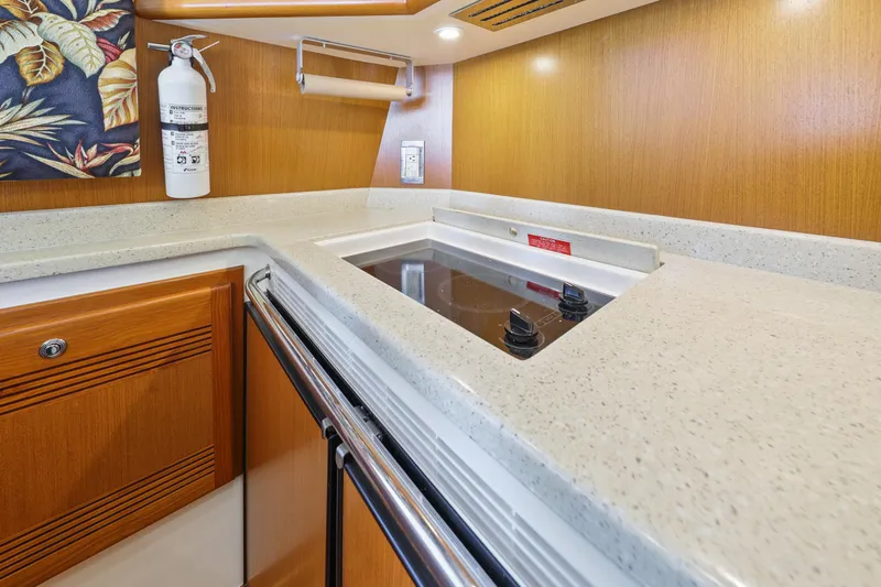 Legacy Yacht Photos Pics 