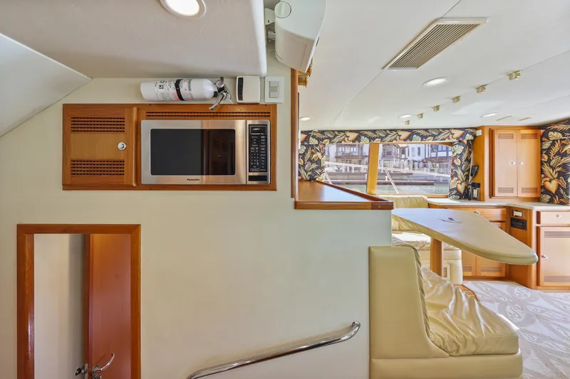 Legacy Yacht Photos Pics 