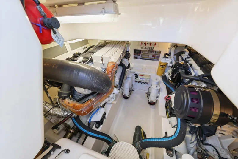 Legacy Yacht Photos Pics 