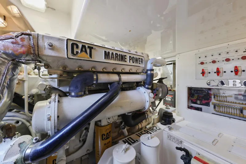 Legacy Yacht Photos Pics 