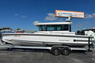2022 Axopar 28 Cabin