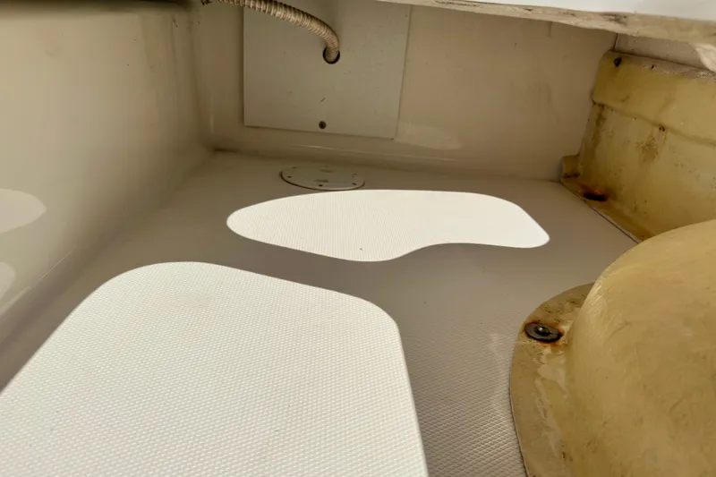 Lonie Marie Yacht Photos Pics Interior view of a 2008 Sea Ray 340 Sundancer boat compartment.