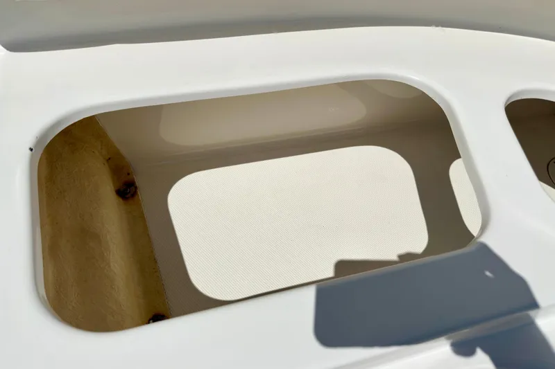 Lonie Marie Yacht Photos Pics Close-up of 2008 Sea Ray 340 Sundancer boat deck detail.