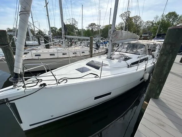 Sirene Yacht Photos Pics 