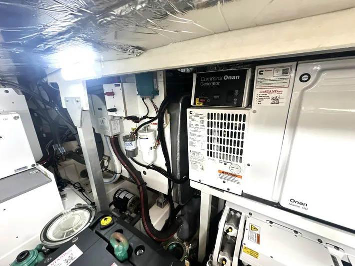  Yacht Photos Pics 2022 Prestige Yachts 460 Fly