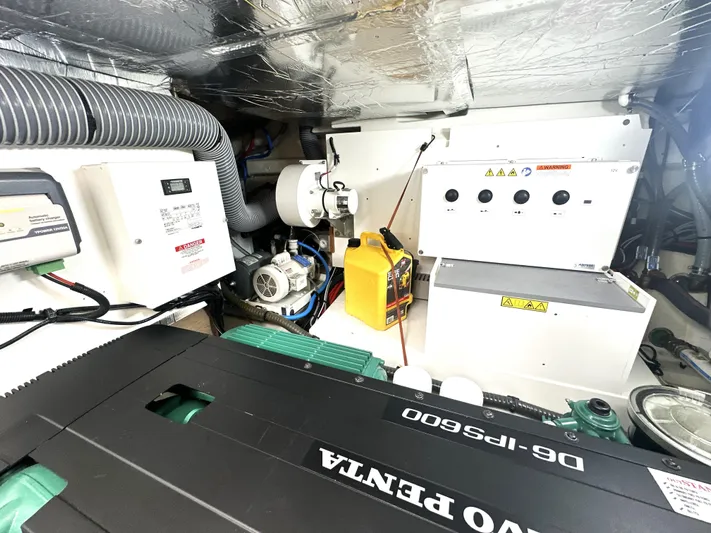  Yacht Photos Pics 2022 Prestige Yachts 460 Fly