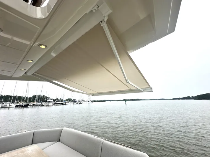  Yacht Photos Pics 2022 Prestige Yachts 460 Fly
