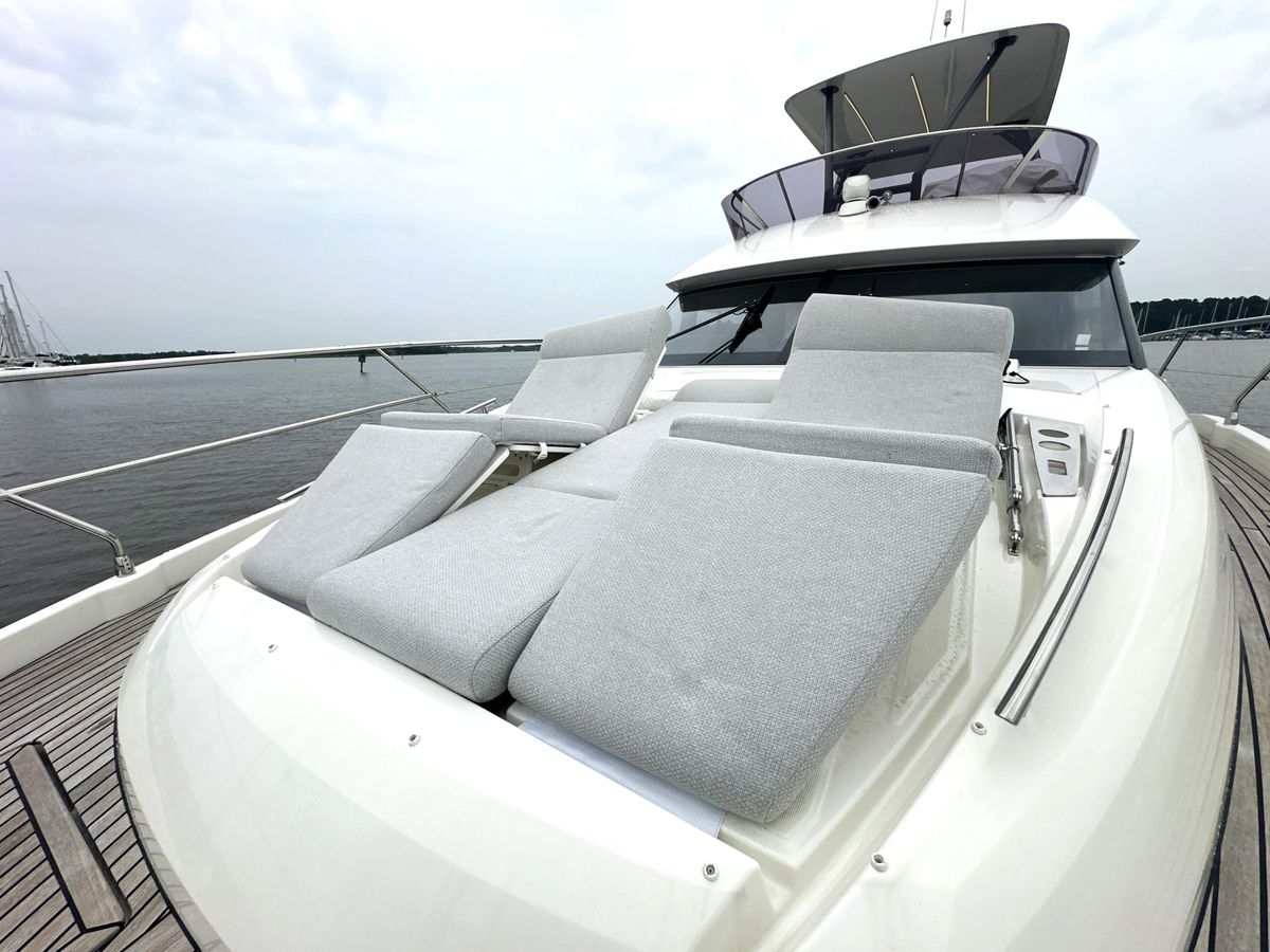 2022 Prestige 46 