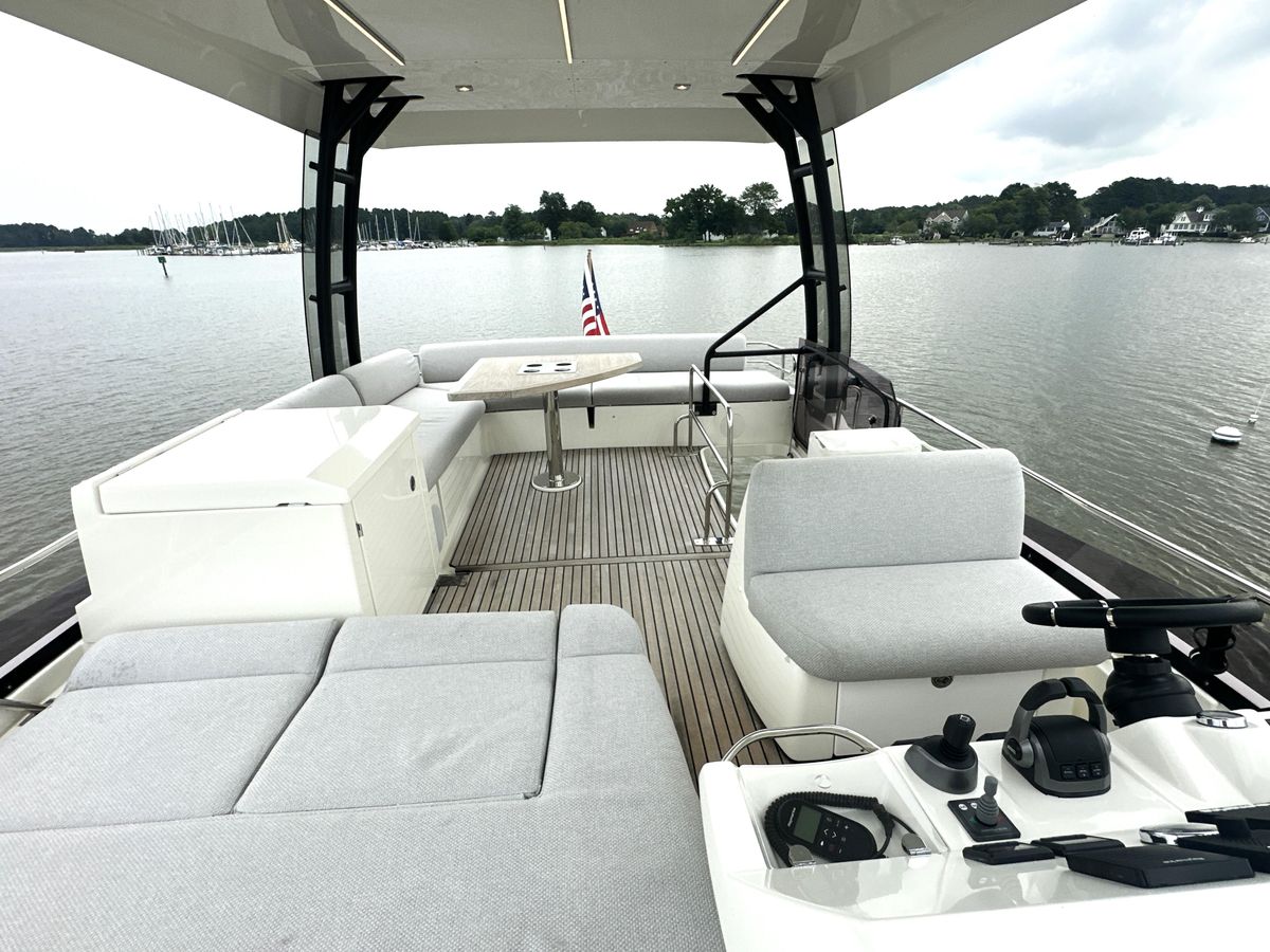 2022 Prestige 46 