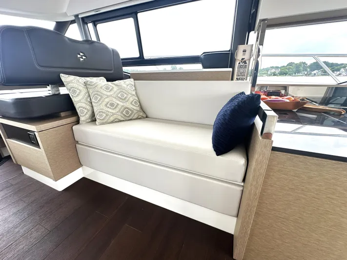  Yacht Photos Pics 2022 Prestige Yachts 460 Fly