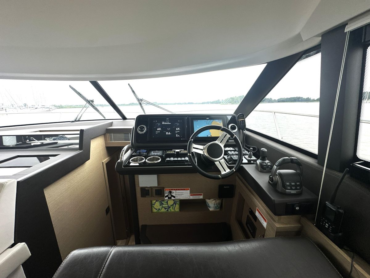 2022 Prestige 46 