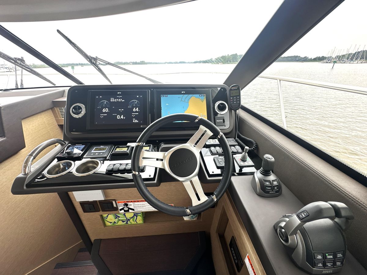 2022 Prestige 46 