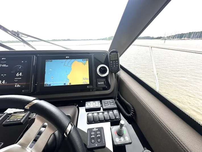  Yacht Photos Pics 2022 Prestige Yachts 460 Fly