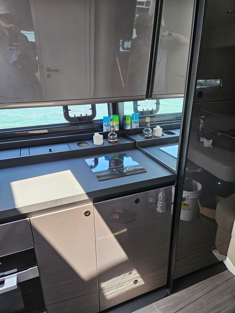 2023 Azimut 42 