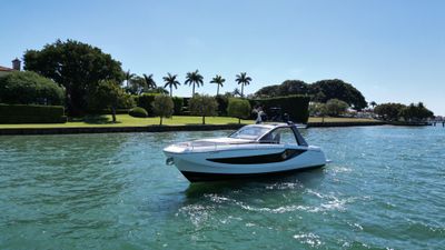 Yacht