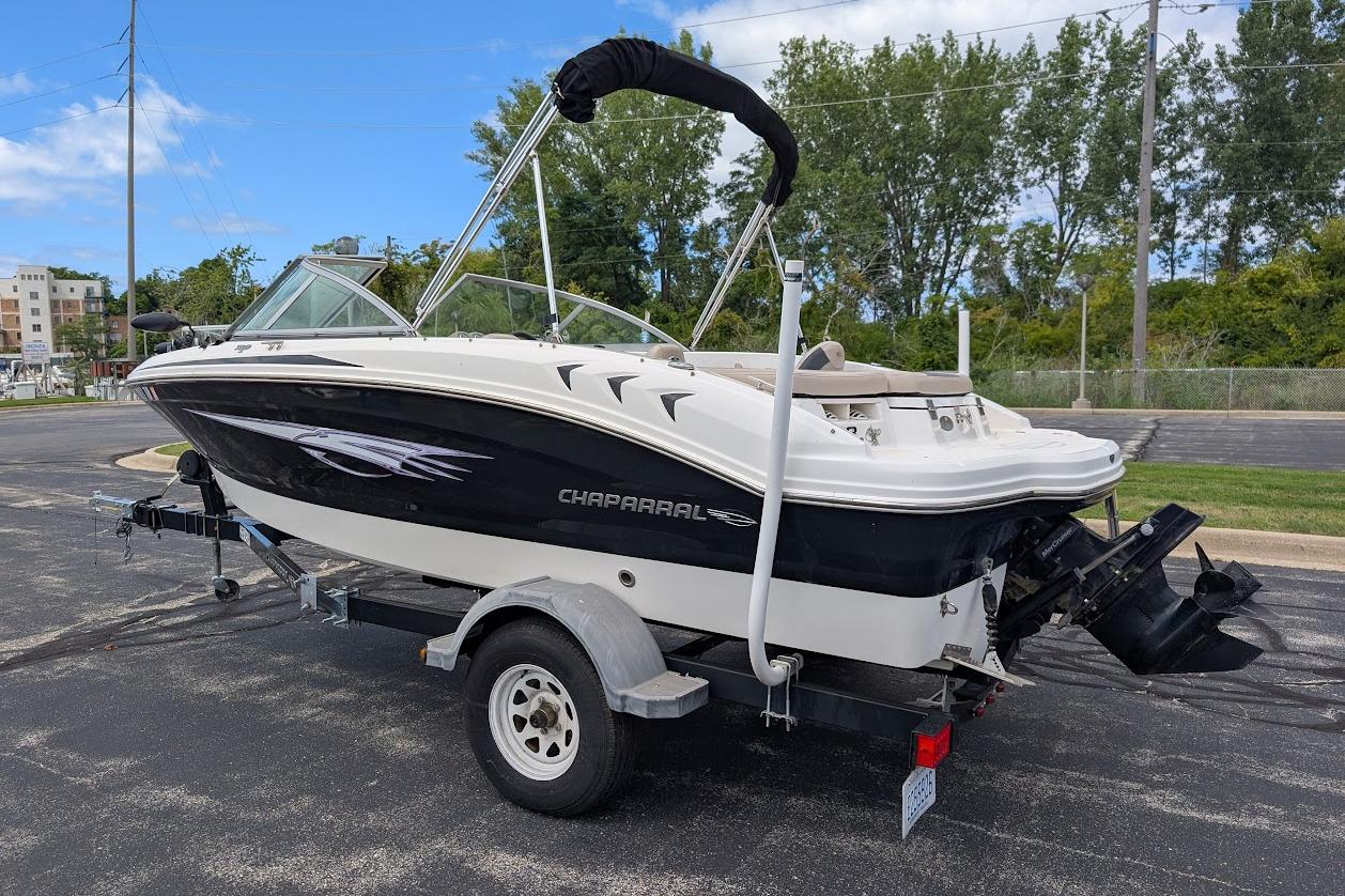 2012 Chaparral 18 H2O Ski & Fish Bateaux de pêche et ski nautique à