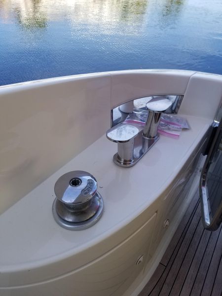 2005 Azimut 55E