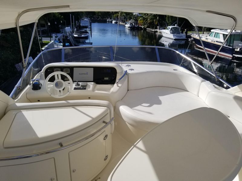 2005 Azimut 55E