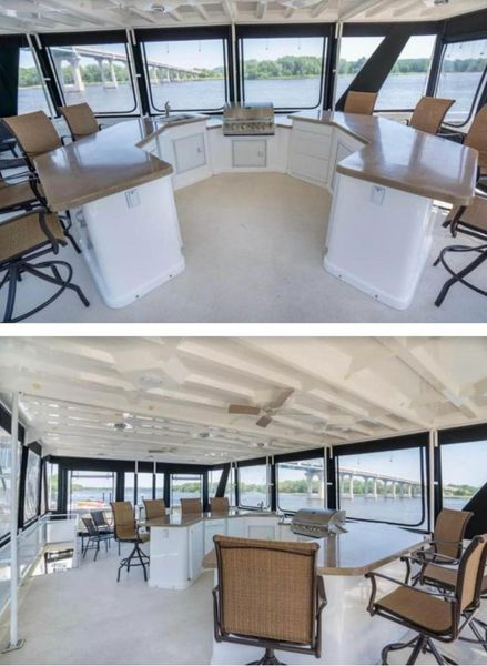 2011 Skipperliner Houseboat