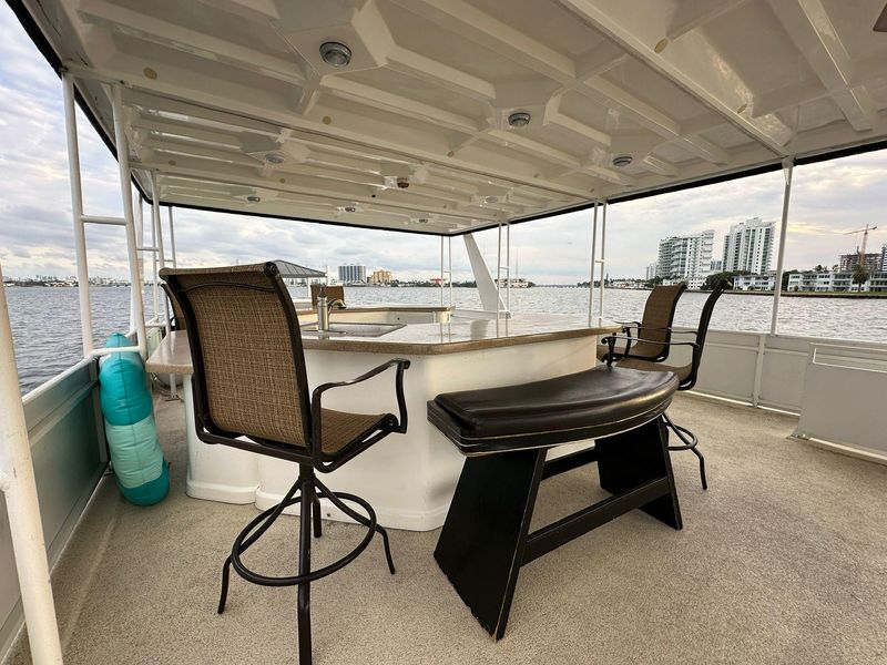 2011 Skipperliner Houseboat