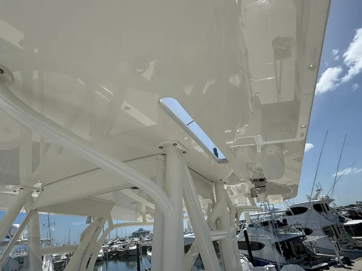  Yacht Photos Pics 2024 SeaVee 340Z boat roof detail with marina background.