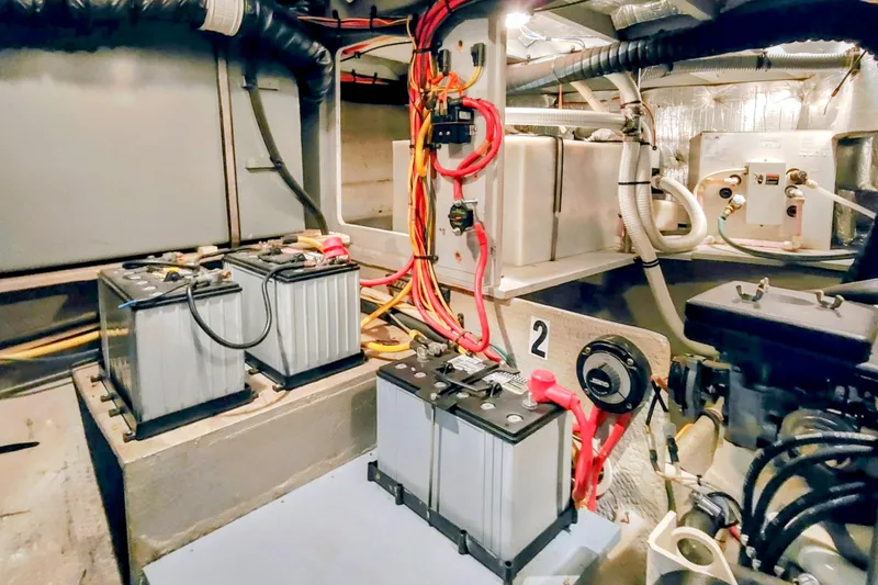 Diversion III Yacht Photos Pics Batteries