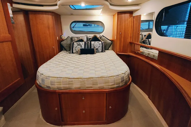 Diversion III Yacht Photos Pics 