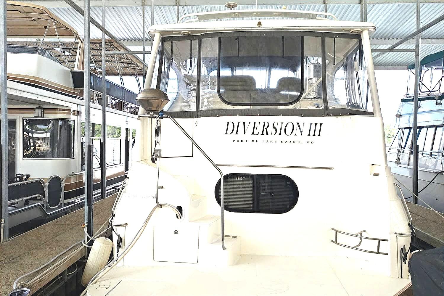 Silverton 43 Motor Yacht