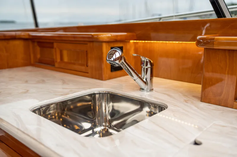 100% Yacht Photos Pics 