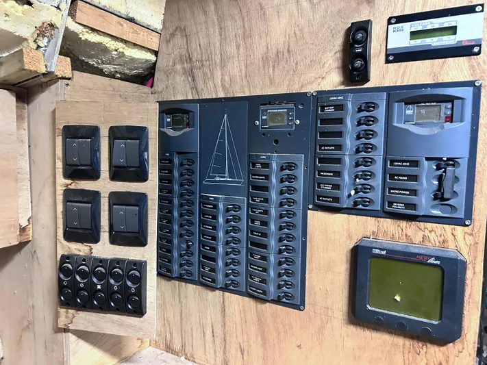 Sea Rover Yacht Photos Pics 