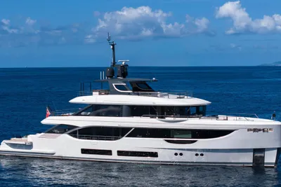 Benetti Oasis 40M
