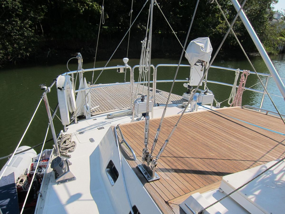 2001 Tayana 55 