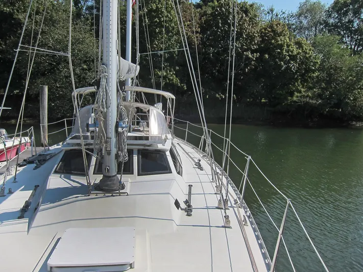 Dragon Dance Yacht Photos Pics Deck - view aft from forward