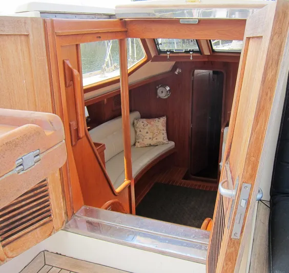 Dragon Dance Yacht Photos Pics Cockpit companionway