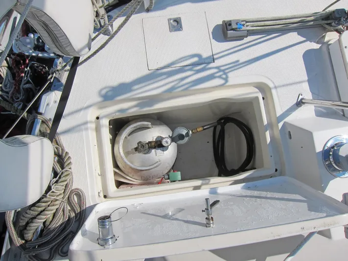 Dragon Dance Yacht Photos Pics Propane locker