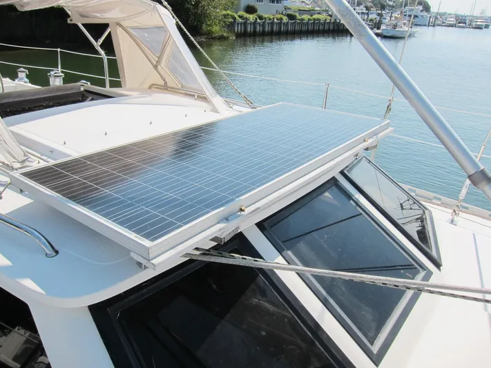 Dragon Dance Yacht Photos Pics Solar panels and opening front windows