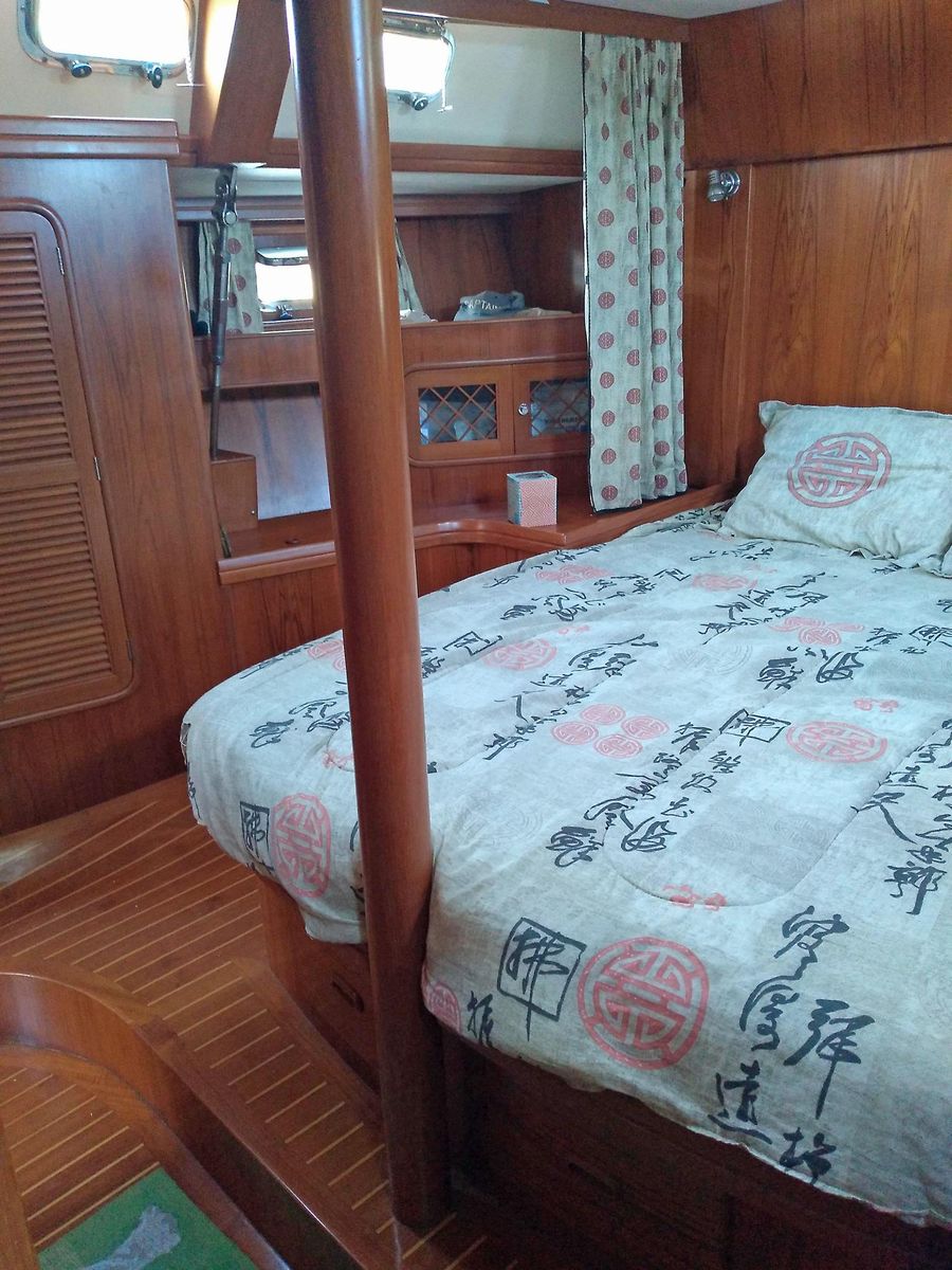 2001 Tayana 55 