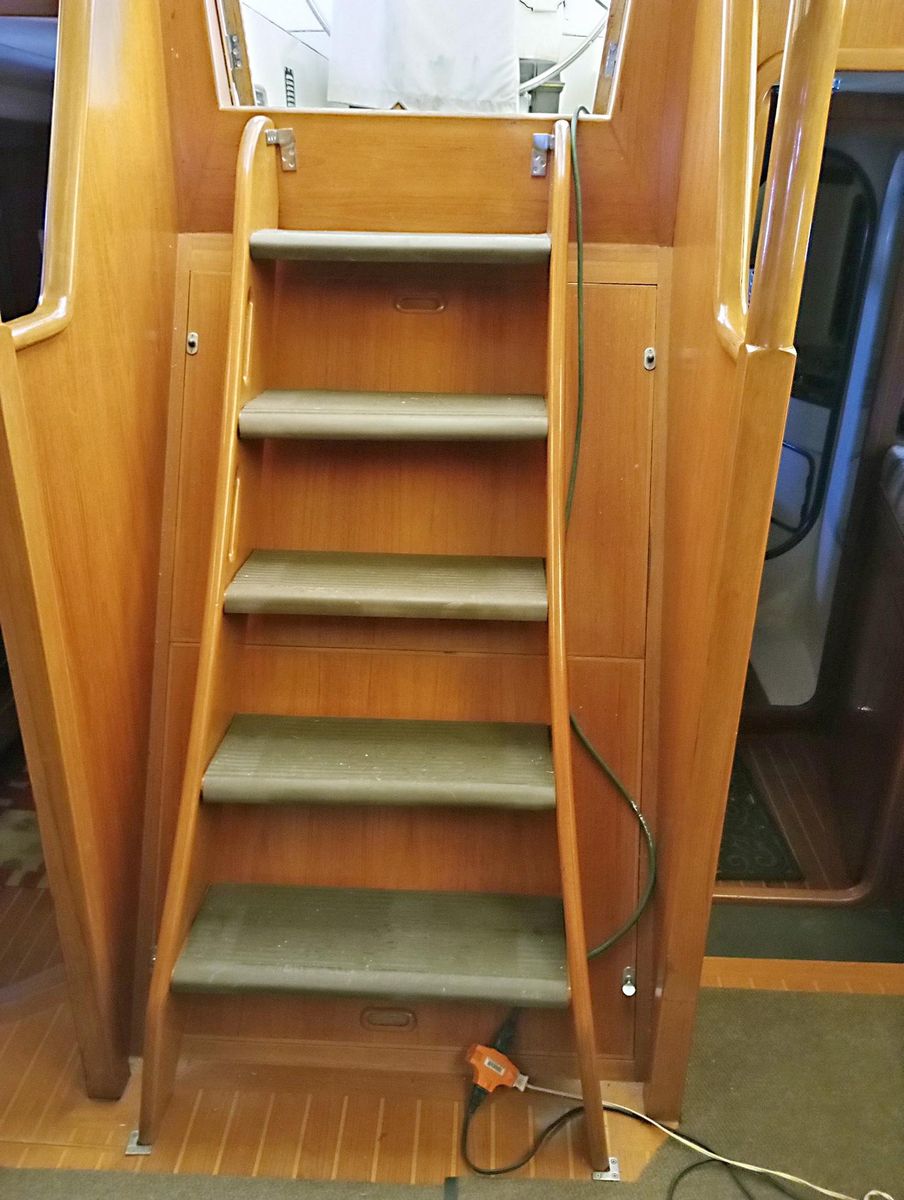 2001 Tayana 55 