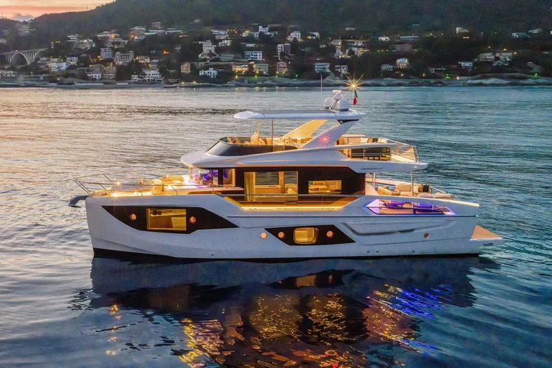 Yacht Photos Pics Absolute Navetta 62 For sale