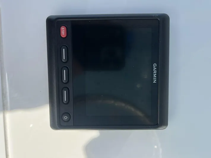 Your New Invincible Yacht Photos Pics 