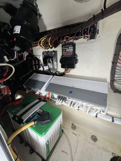 Your New Invincible Yacht Photos Pics 