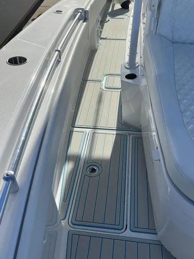 Your New Invincible Yacht Photos Pics 