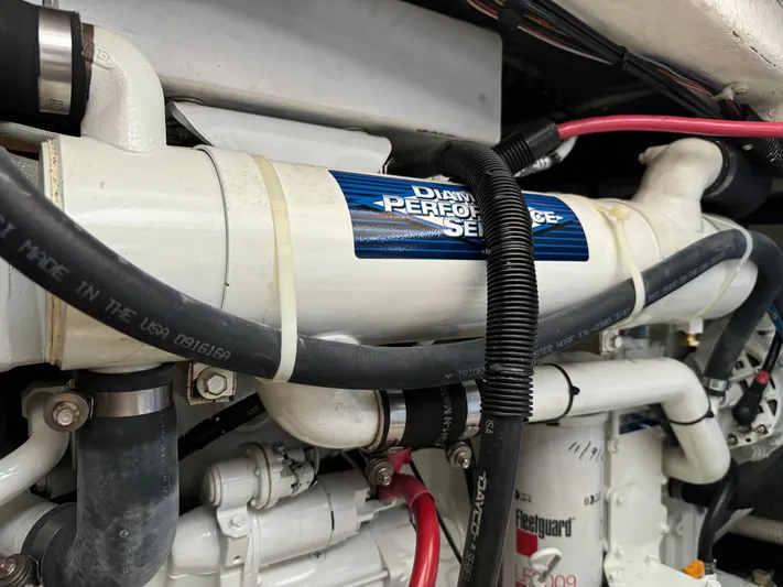 Jjetsdream Yacht Photos Pics Engine compartment of a 1999 Maxum 4600 SCB yacht, featuring Diesel Performance parts.