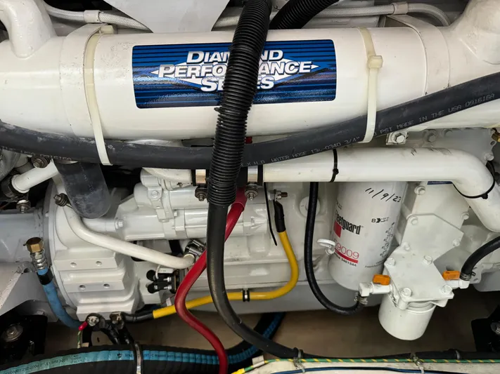 Jjetsdream Yacht Photos Pics Engine compartment of 1999 Maxum 4600 SCB with Diamond Performance Series components.