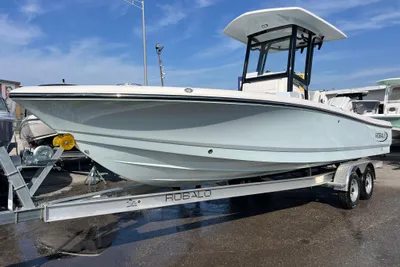 Robalo 246 Cayman