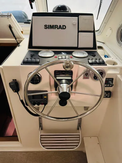 Glory B Yacht Photos Pics 