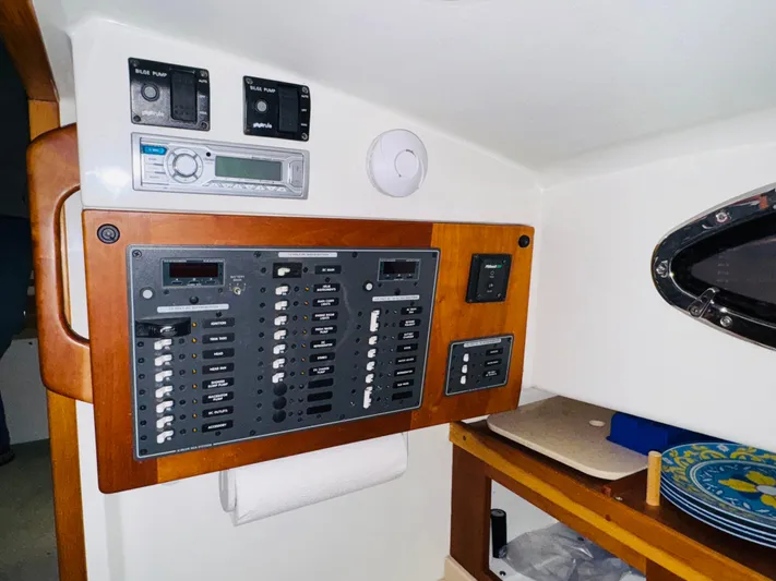 Glory B Yacht Photos Pics 