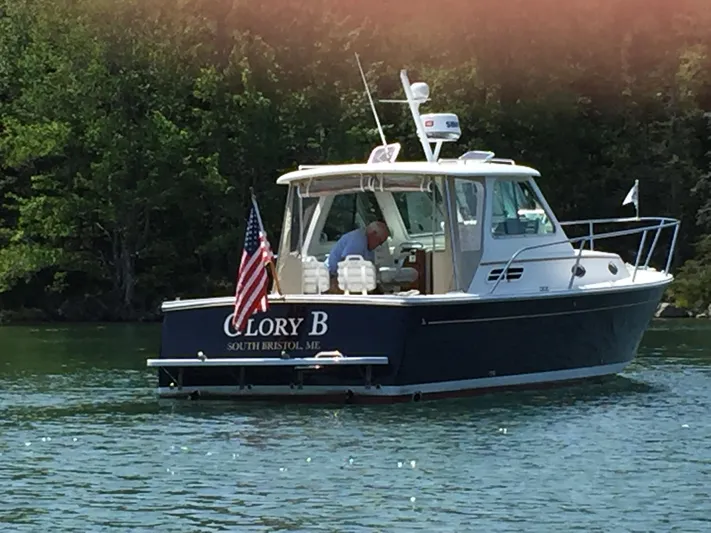 Glory B Yacht Photos Pics 
