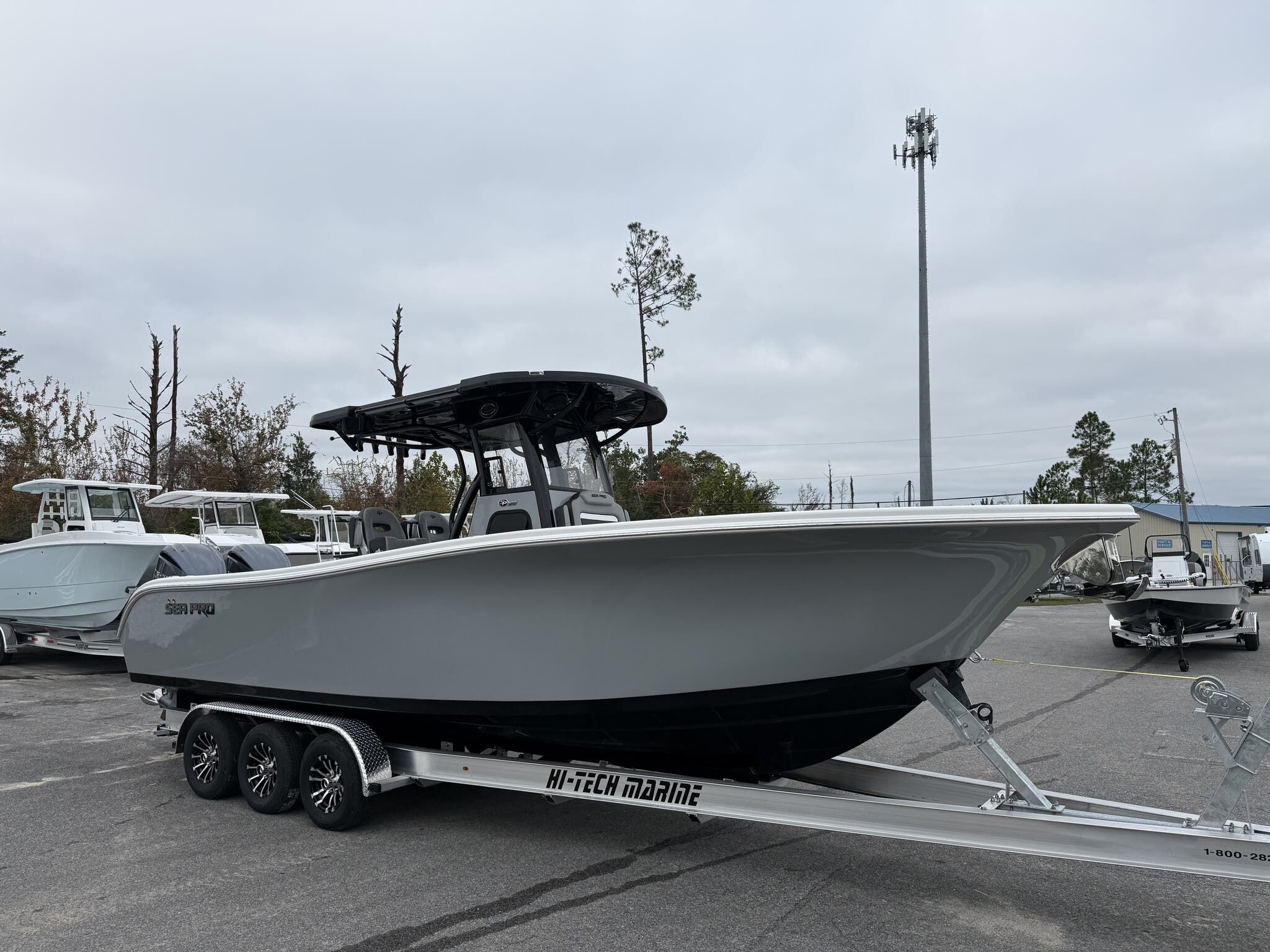Sea Pro 292 SEAKEEPER RIDE AND YAMAHA 300S