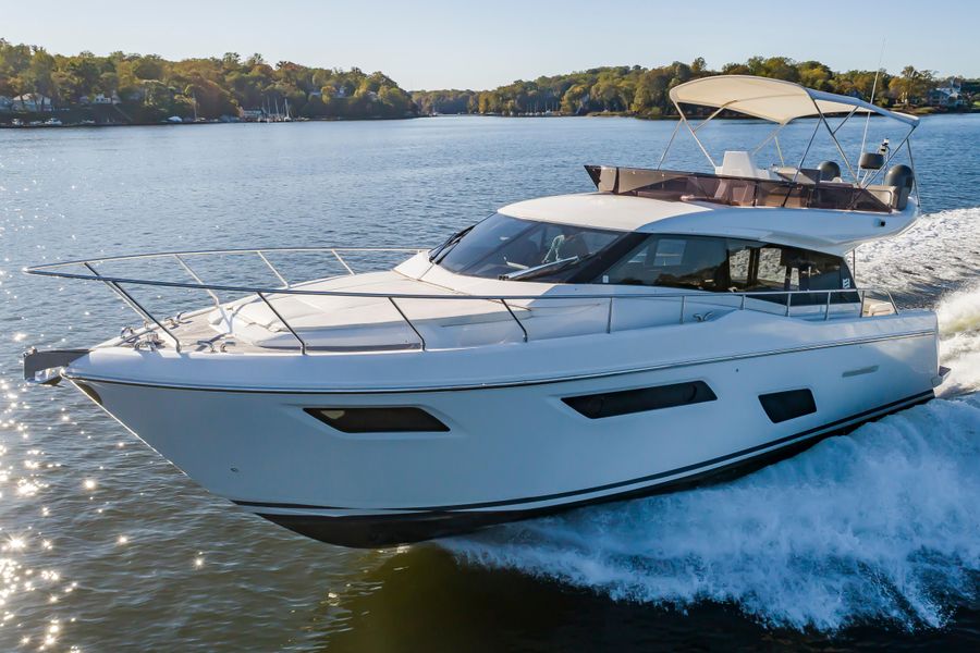 2017 Ferretti Yachts 450